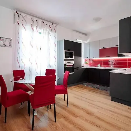 New In Milan, Ospedale Niguarda Mediolan